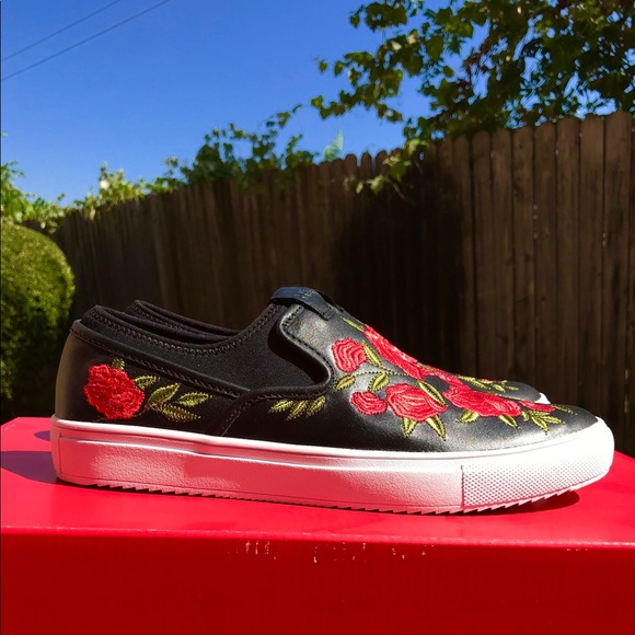 mark nason Shoes - NEW Women’s Mark Nason Rose Canvas Shoes